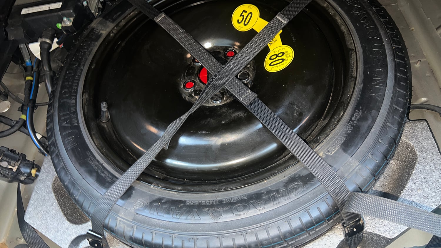 Used 2022 Volvo XC60 B5 Ultimate Petrol Automatic tyres SPARE TYRE VIEW