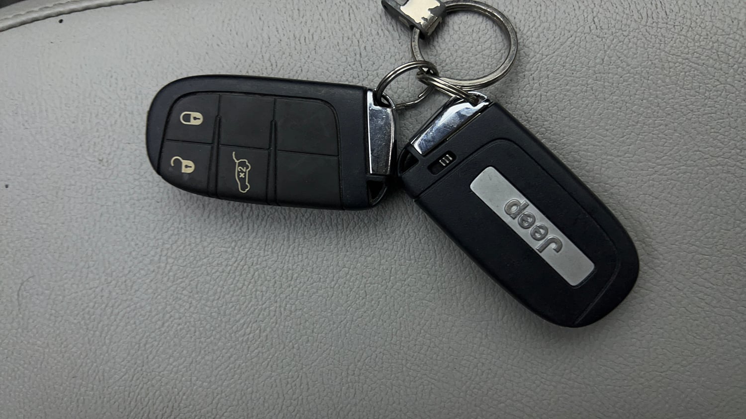 Used 2022 Jeep Compass Limited (O) 1.4 Petrol DCT Petrol Automatic extra CAR KEY VIEW