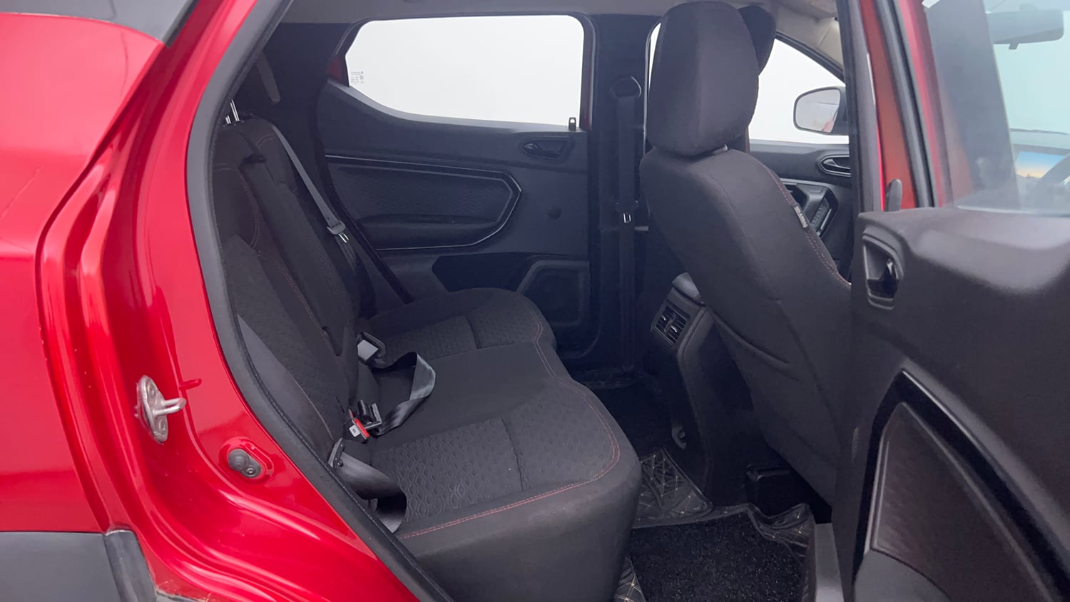 Used 2022 Renault Kiger RXZ Turbo MT Dual Tone Petrol Manual interior RIGHT SIDE REAR DOOR CABIN VIEW