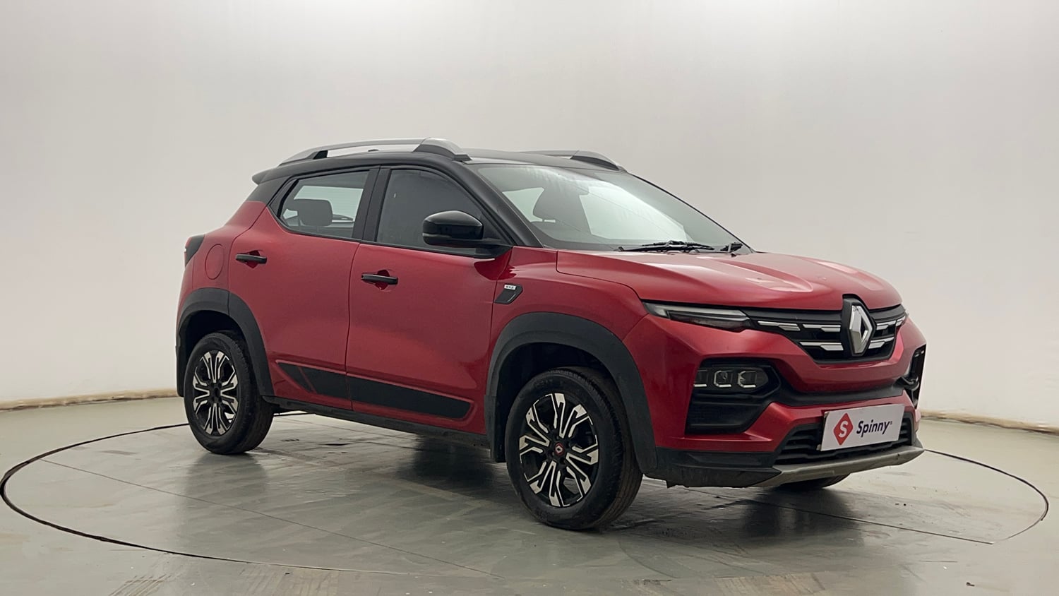 Used 2022 Renault Kiger RXZ Turbo MT Dual Tone Petrol Manual exterior RIGHT FRONT CORNER VIEW