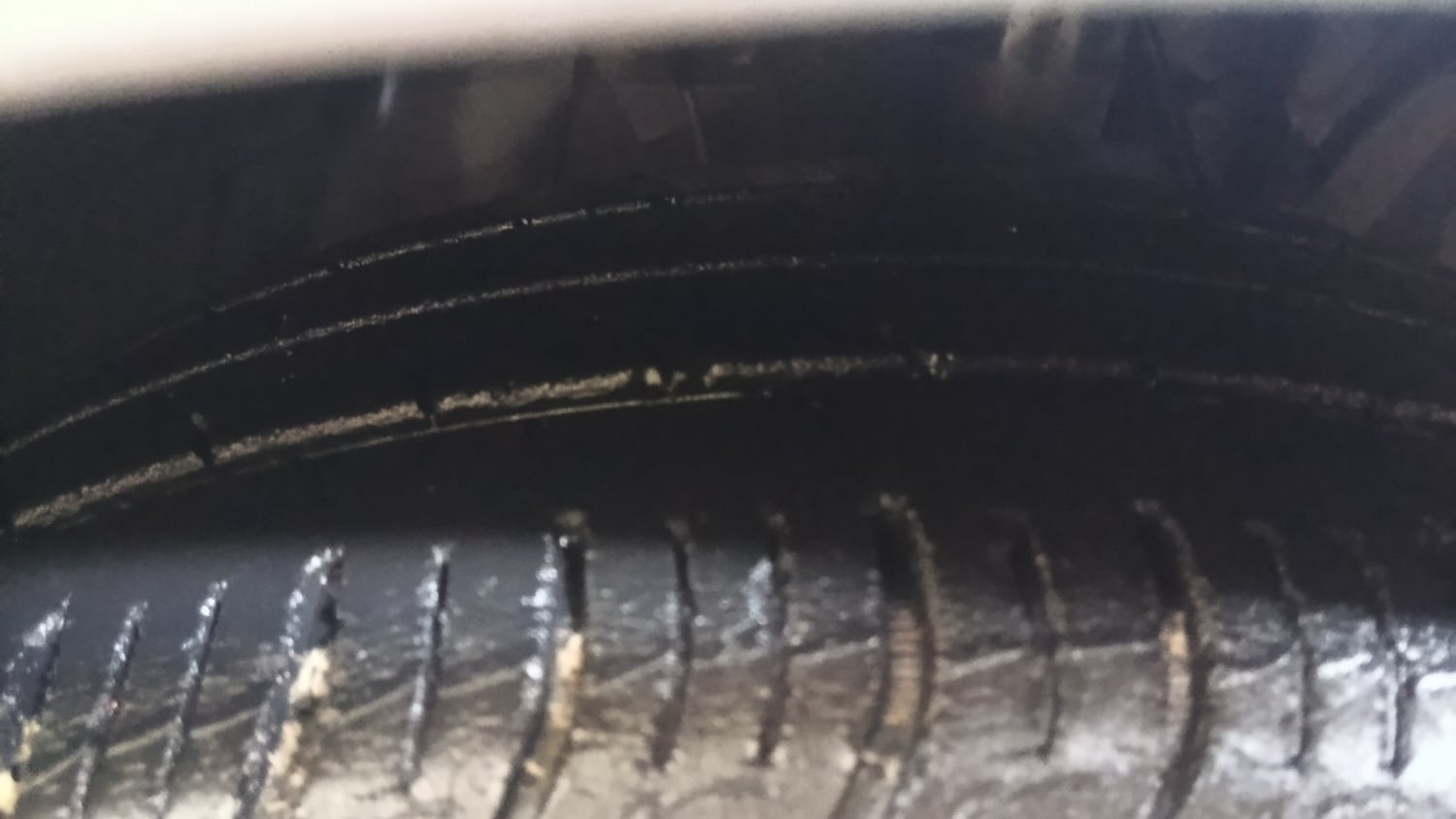 Used 2022 Tata Altroz XZ Plus i-Turbo Petrol Petrol Manual tyres RIGHT FRONT TYRE TREAD VIEW