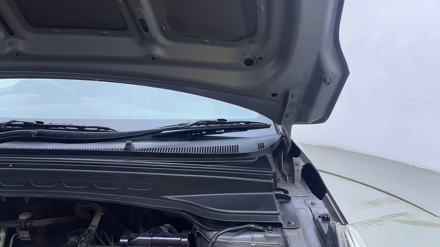 Used 2016 Hyundai Creta 1.6 SX Plus Petrol Petrol Manual engine ENGINE LEFT SIDE HINGE & APRON VIEW