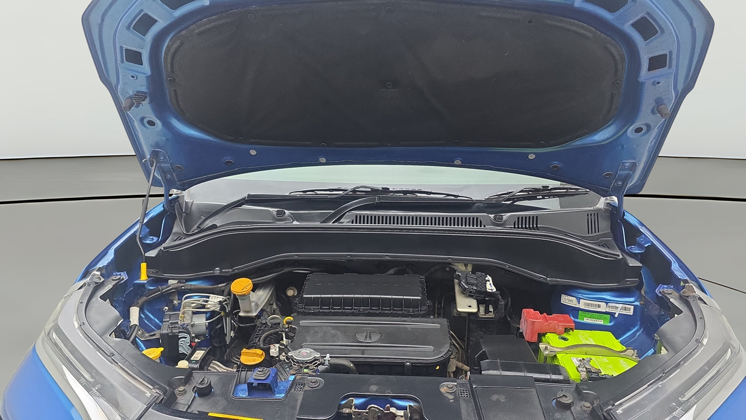 Used 2022 Tata Punch Creative Dual Tone Petrol Manual engine ENGINE & BONNET OPEN FRONT VIEW