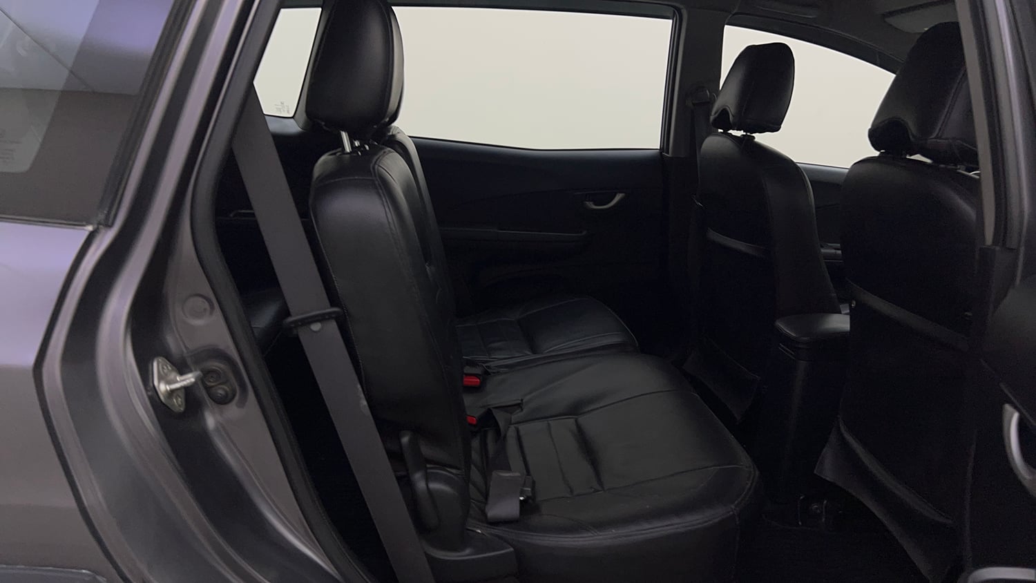Used 2018 Honda BR-V V Petrol Petrol Manual interior RIGHT SIDE REAR DOOR CABIN VIEW