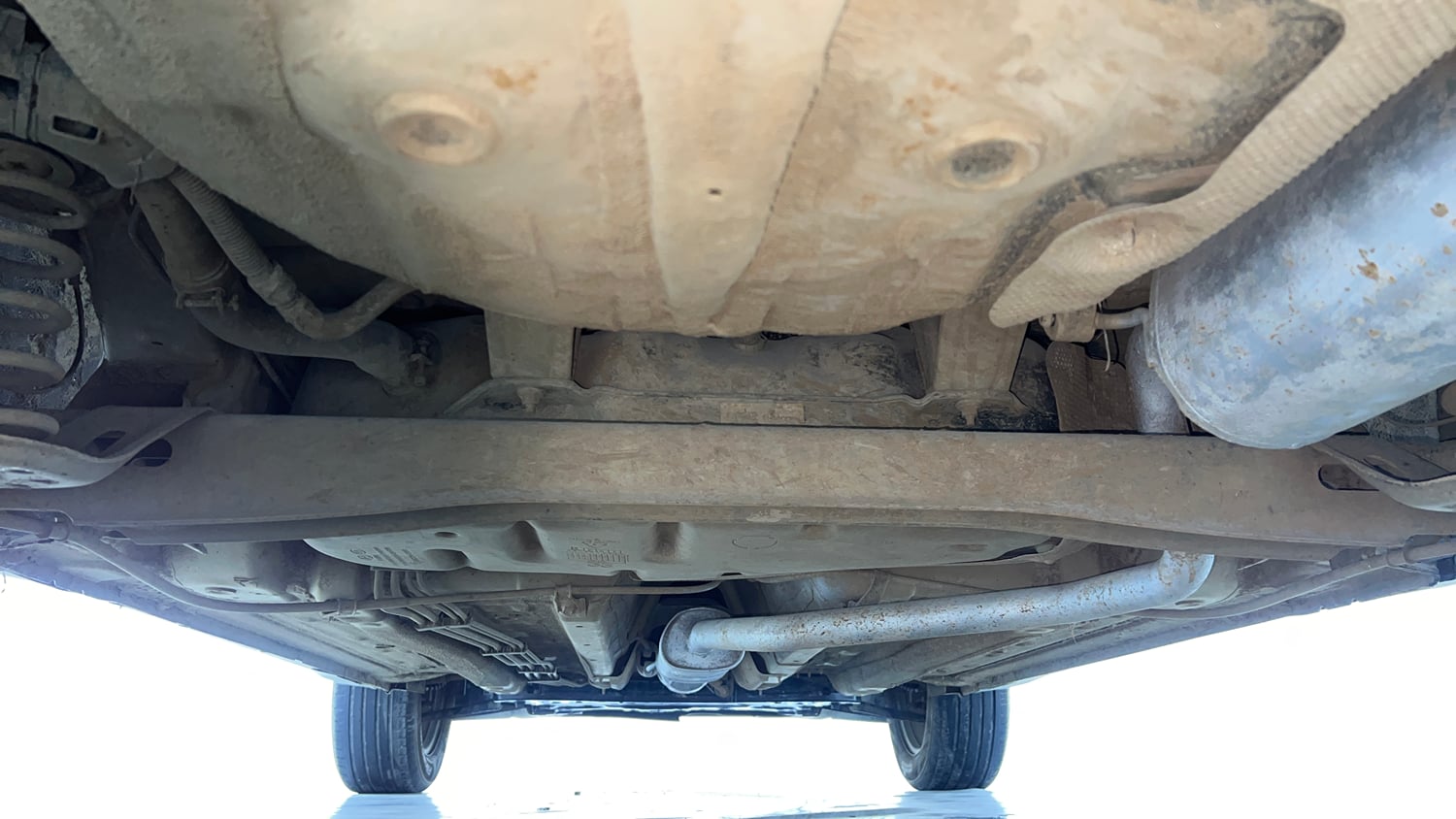 Used 2020 Kia Sonet HTX Plus 1.0 iMT Petrol Manual extra REAR UNDERBODY VIEW (TAKEN FROM REAR)