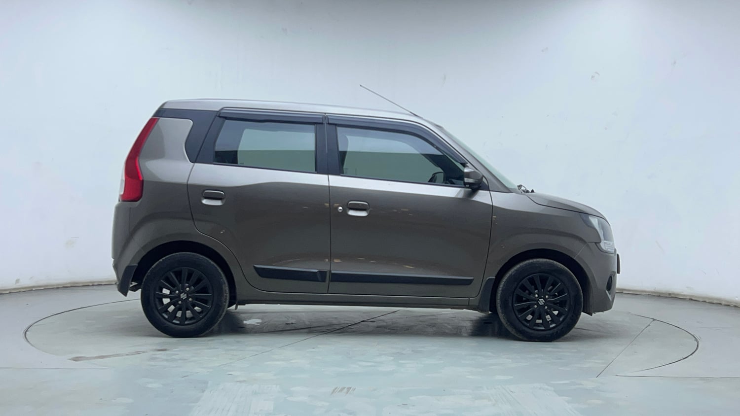 Used 2023 Maruti Suzuki Wagon R ZXI Plus 1.2 AGS Petrol Automatic exterior RIGHT SIDE VIEW