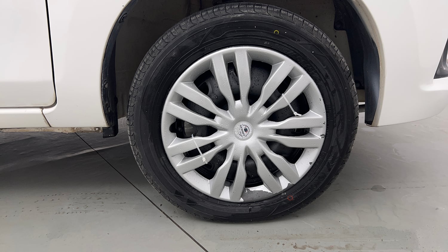 Used 2015 Maruti Suzuki Alto K10 VXi Petrol Manual tyres RIGHT FRONT TYRE RIM VIEW