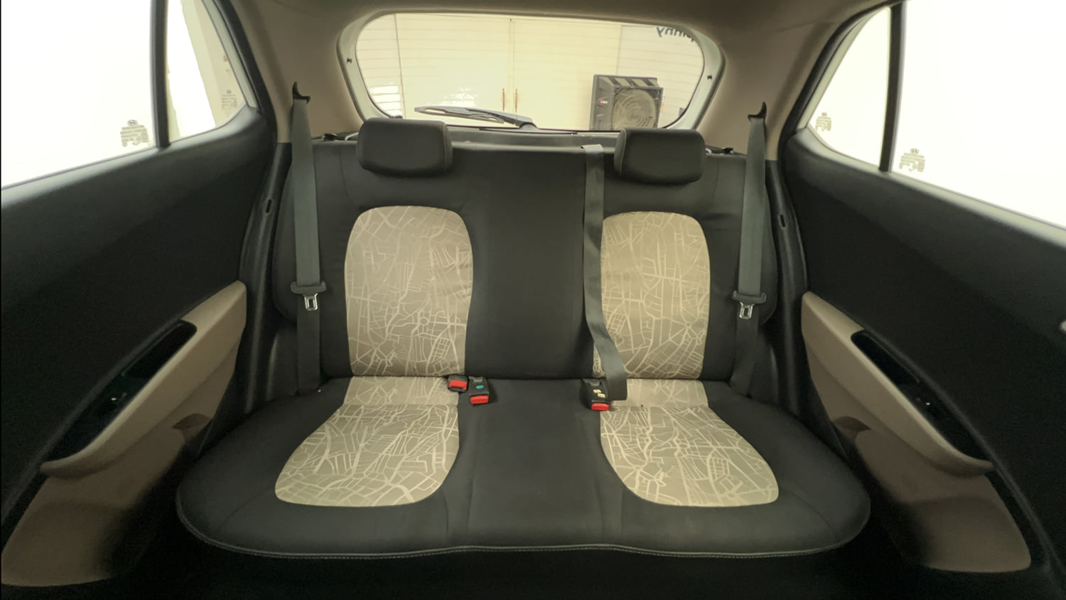 Used 2015 Hyundai Grand i10 Asta AT 1.2 Kappa VTVT Petrol Automatic interior REAR SEAT CONDITION VIEW
