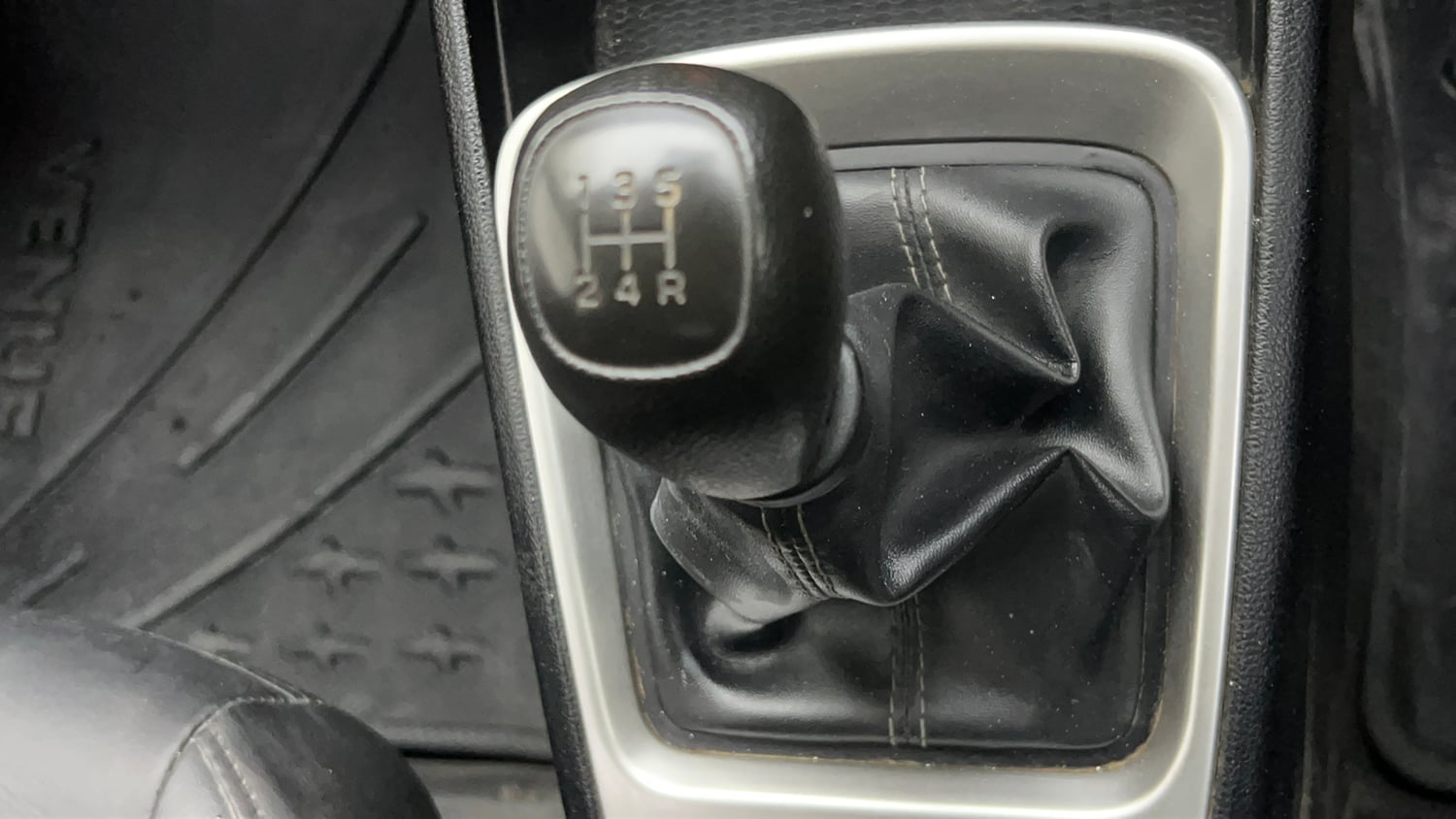 Used 2022 Hyundai Venue S 1.2 Petrol Petrol Manual interior GEAR  KNOB VIEW