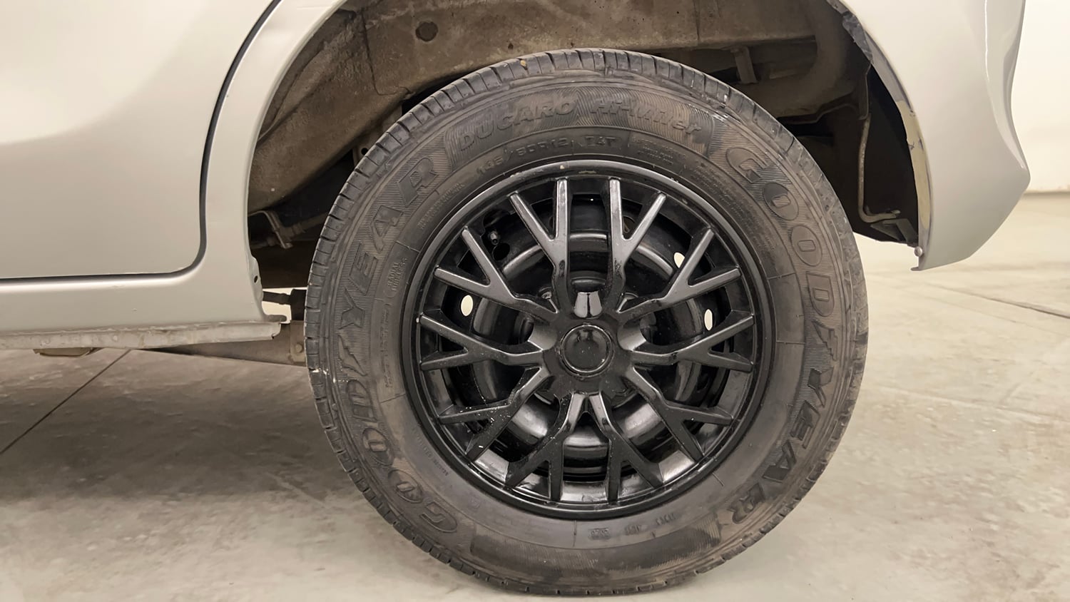 Used 2013 Maruti Suzuki Alto 800 Lxi CNG Cng Manual tyres LEFT REAR TYRE RIM VIEW