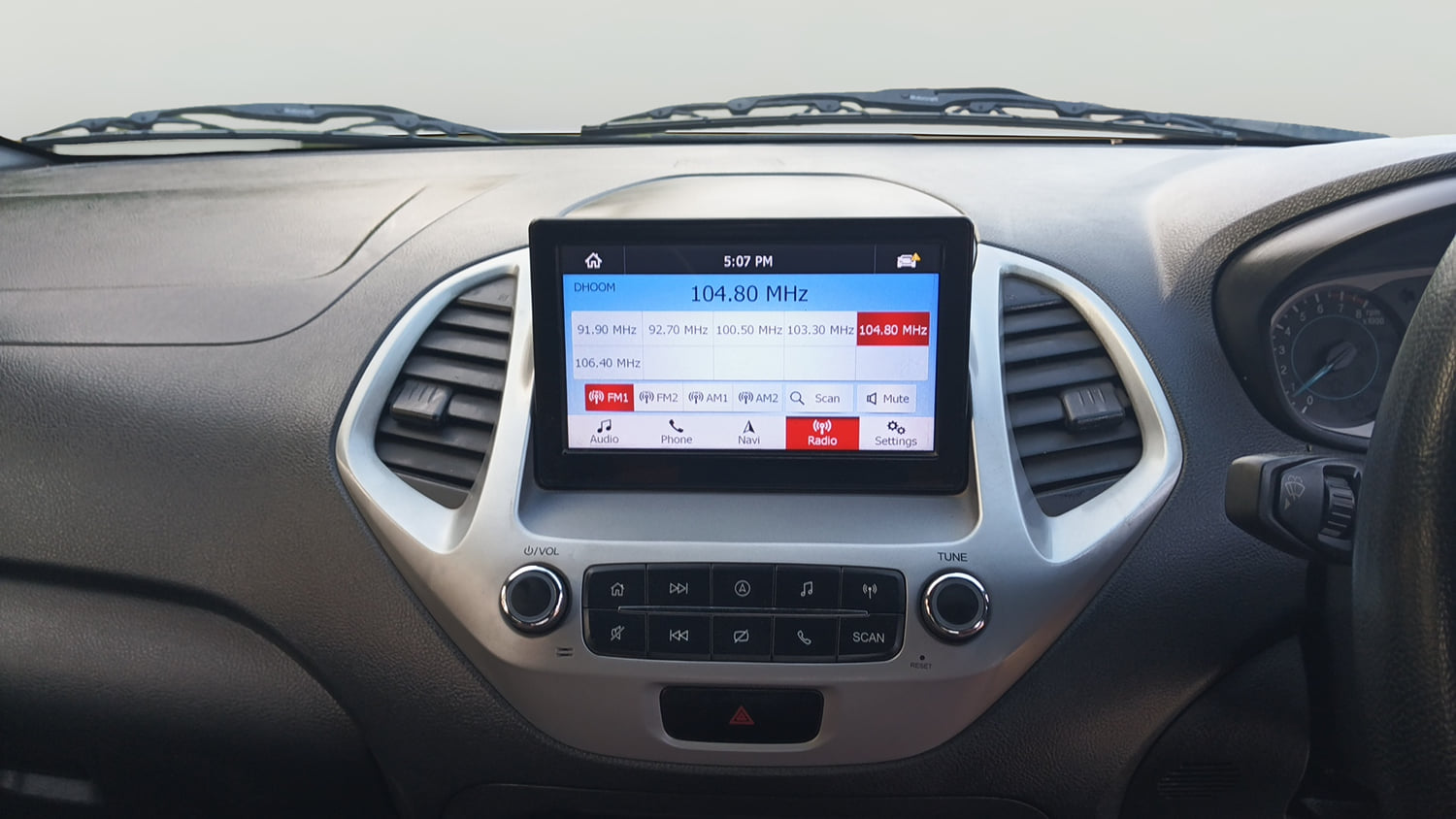 Used 2019 Ford Freestyle Trend Plus 1.2 Ti-VCT Petrol Manual interior MUSIC SYSTEM & AC CONTROL VIEW