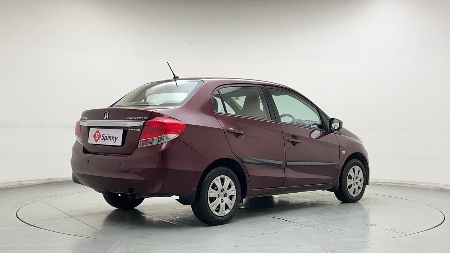 Used 2013 Honda Amaze 1.2 S i-VTEC Petrol Manual exterior RIGHT REAR CORNER VIEW