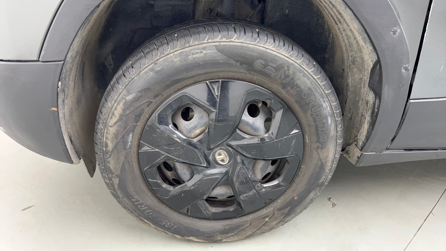 Used 2023 Tata Punch Adventure MT Petrol Manual tyres LEFT FRONT TYRE RIM VIEW