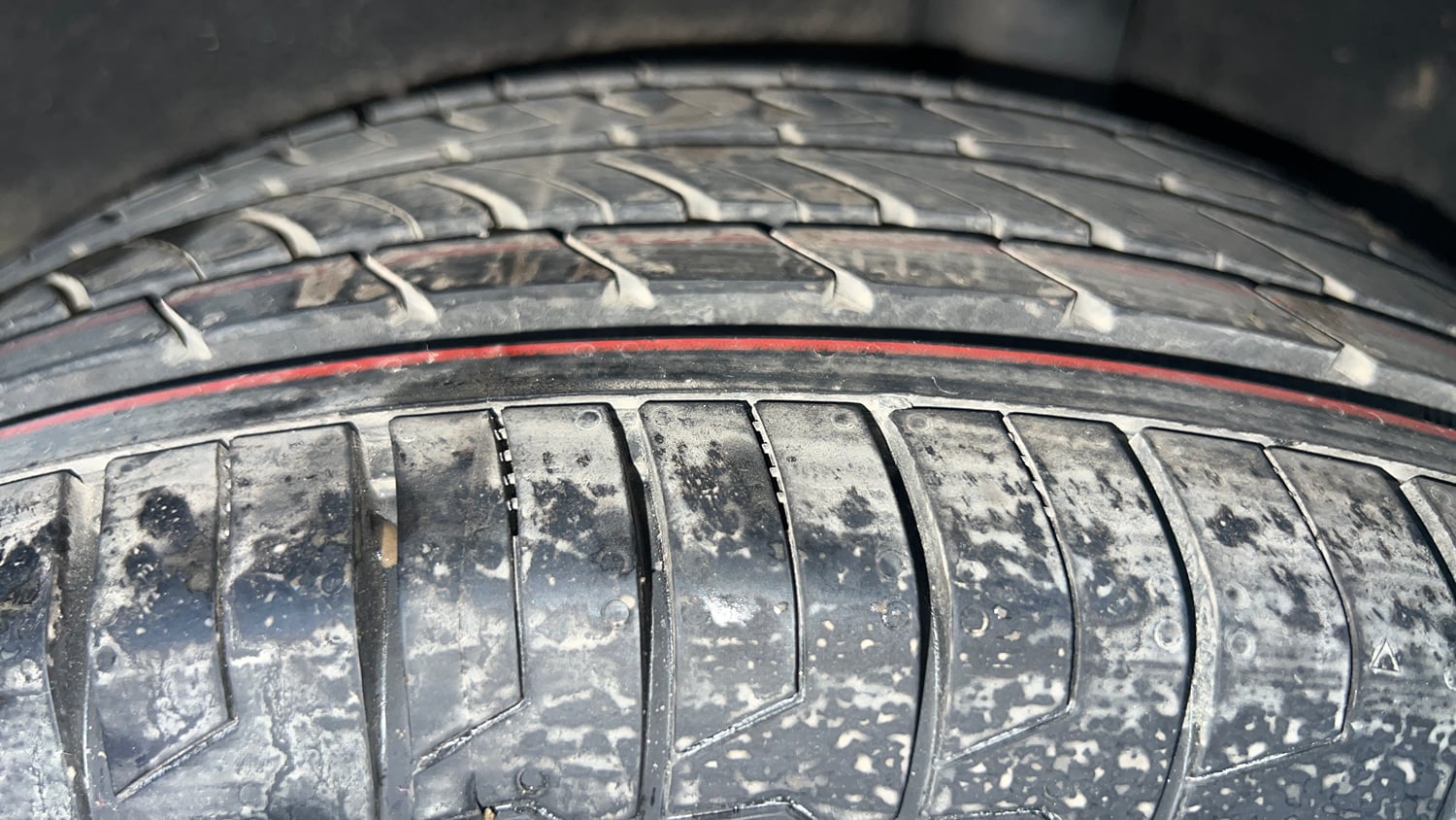 Used 2018 Ford EcoSport Trend + 1.5L Ti-VCT AT Petrol Automatic tyres LEFT REAR TYRE TREAD VIEW
