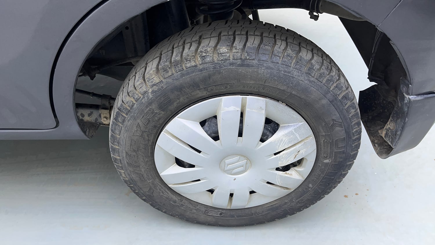 Used 2018 Maruti Suzuki Alto 800 LXi Petrol Manual tyres LEFT REAR TYRE RIM VIEW