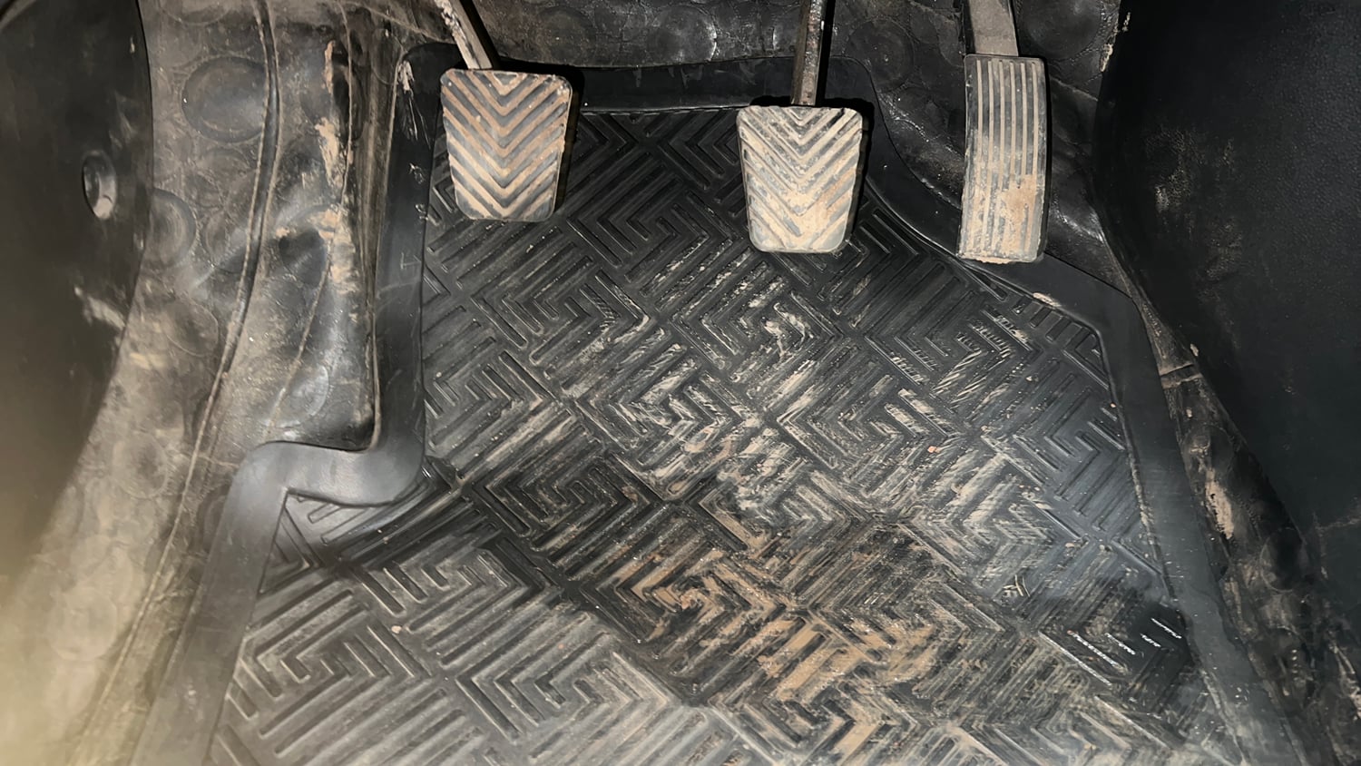 Used 2019 Hyundai Elite i20 Sportz Plus 1.2 Petrol Manual interior PEDALS VIEW