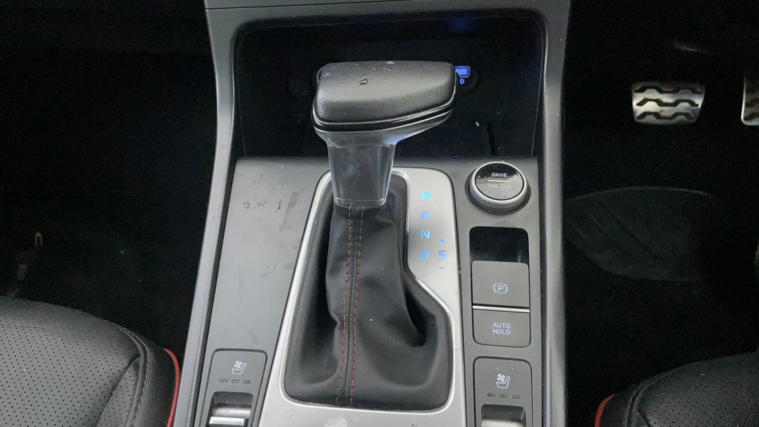 Used 2022 Hyundai Creta SX (O) 1.4 Turbo 7 DCT Petrol Automatic interior GEAR  KNOB VIEW