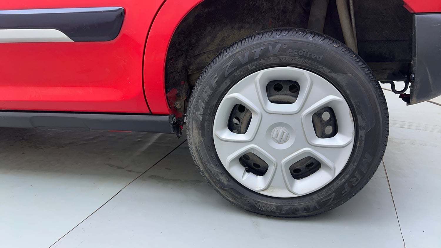 Used 2023 Maruti Suzuki S-Presso VXi S-CNG Cng Manual tyres LEFT REAR TYRE RIM VIEW