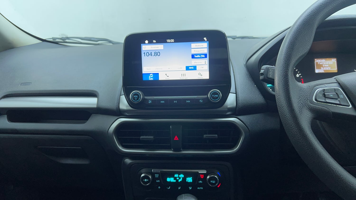 Used 2018 Ford EcoSport Trend + 1.5L Ti-VCT AT Petrol Automatic top_features Integrated (in-dash) music system