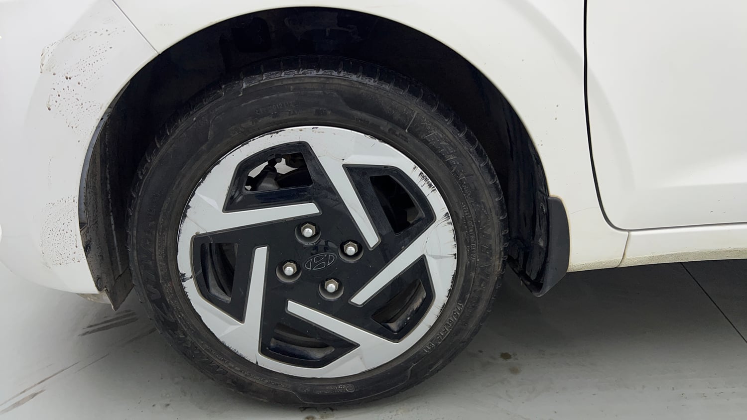 Used 2023 Hyundai Grand i10 Nios Sportz 1.2 Kappa VTVT Petrol Manual tyres LEFT FRONT TYRE RIM VIEW