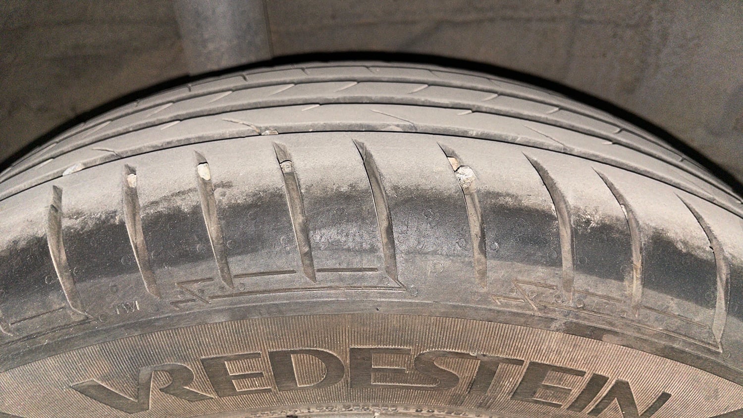 Used 2020 Honda Amaze 1.2 VX CVT Petrol Petrol Automatic tyres RIGHT REAR TYRE TREAD VIEW
