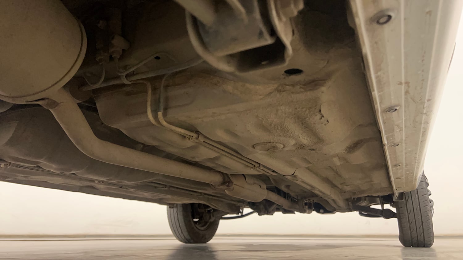 Used 2013 Maruti Suzuki Alto 800 Lxi CNG Cng Manual extra REAR RIGHT UNDERBODY VIEW