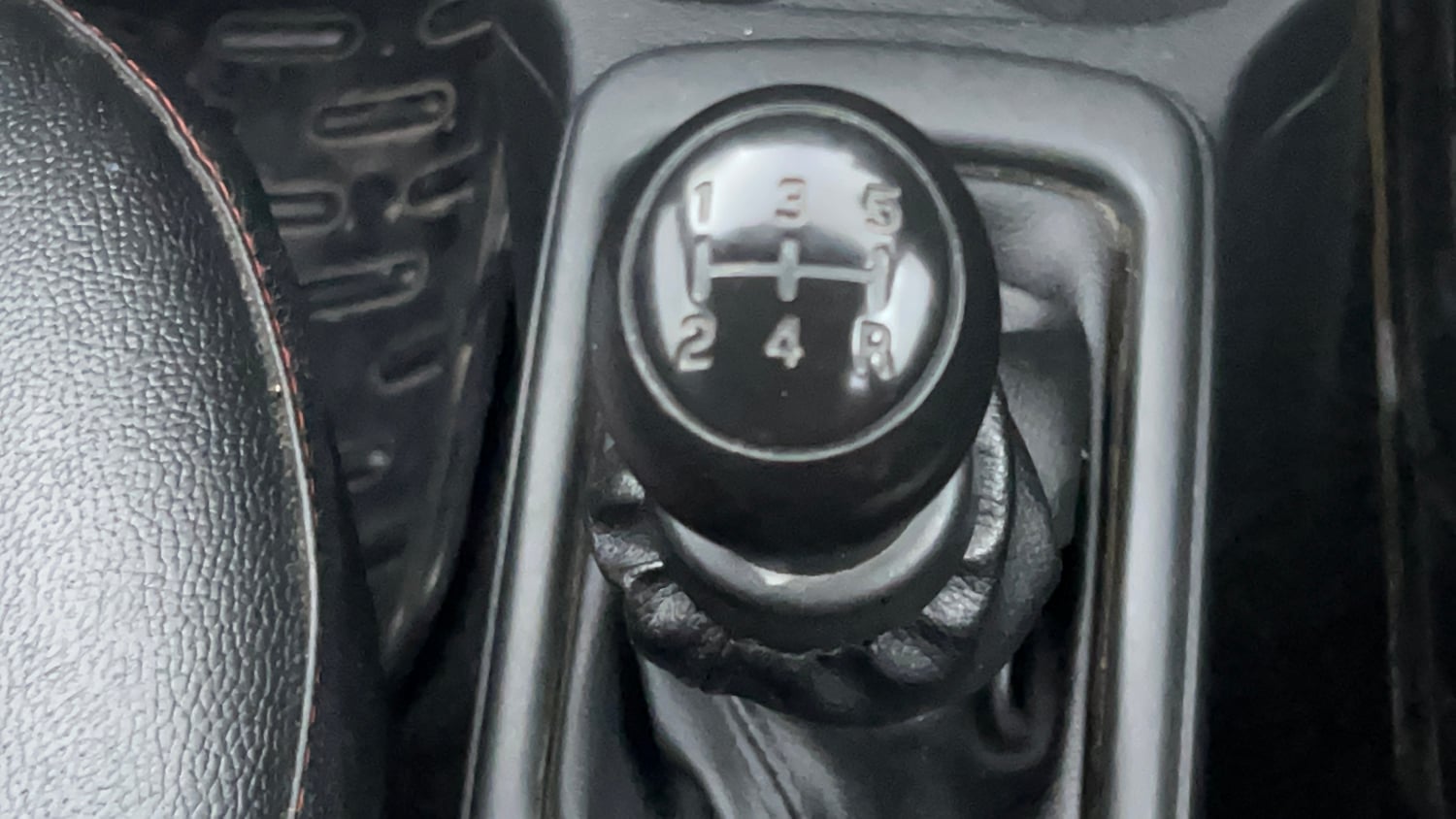Used 2023 Maruti Suzuki Alto K10 VXi Plus Petrol Manual interior GEAR  KNOB VIEW
