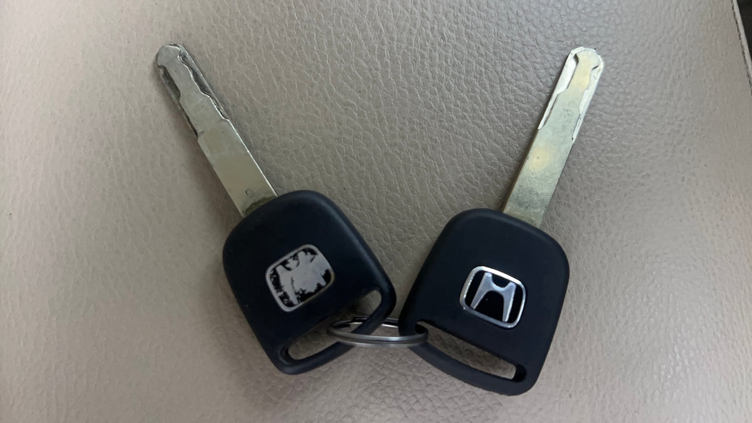 Used 2018 Honda Amaze 1.2 E MT Petrol Petrol Manual extra CAR KEY VIEW