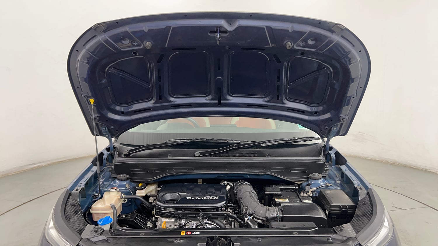 Used 2021 Hyundai Venue SX Plus 1.0 Turbo DCT Petrol Automatic engine ENGINE & BONNET OPEN FRONT VIEW