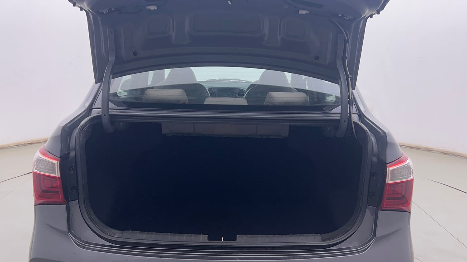 Used 2019 Hyundai Xcent SX Petrol Manual interior DICKY INSIDE VIEW