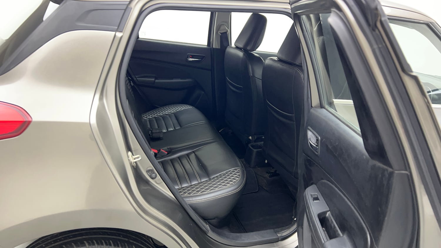 Used 2022 Maruti Suzuki Swift VXi Petrol Manual interior RIGHT SIDE REAR DOOR CABIN VIEW