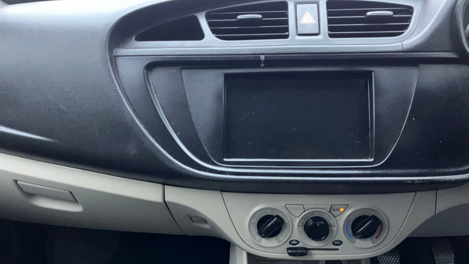 Used 2021 Maruti Suzuki Alto 800 LXi Petrol Manual interior MUSIC SYSTEM & AC CONTROL VIEW