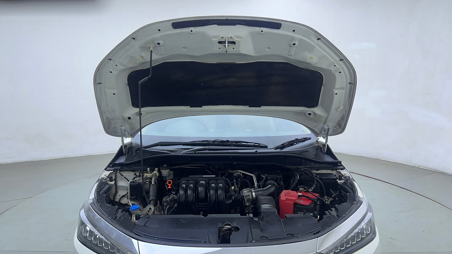 Used 2022 Honda City ZX Petrol Petrol Manual engine ENGINE & BONNET OPEN FRONT VIEW