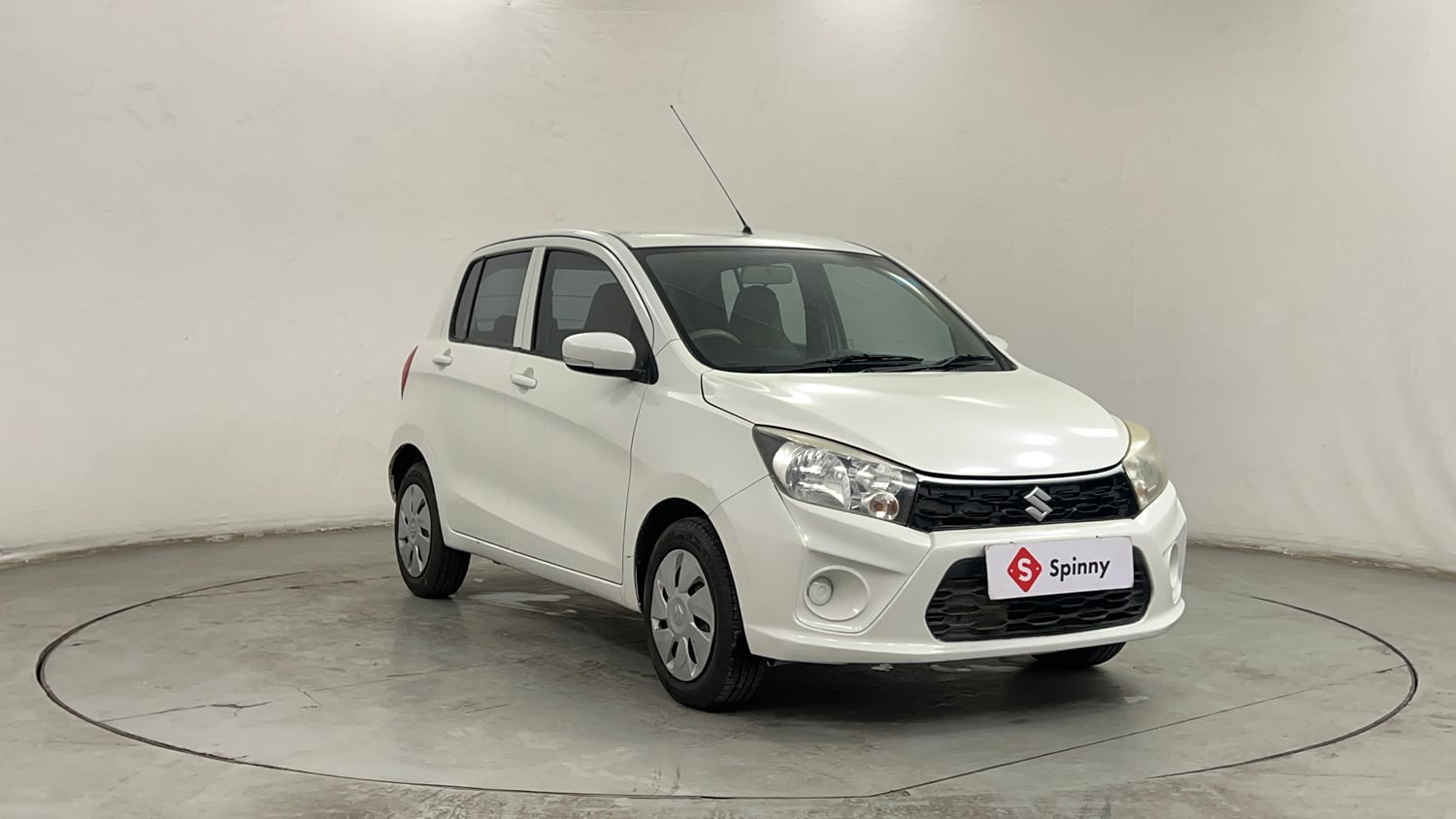 Used 2018 Maruti Suzuki Celerio ZXi AMT Petrol Automatic exterior RIGHT FRONT CORNER VIEW