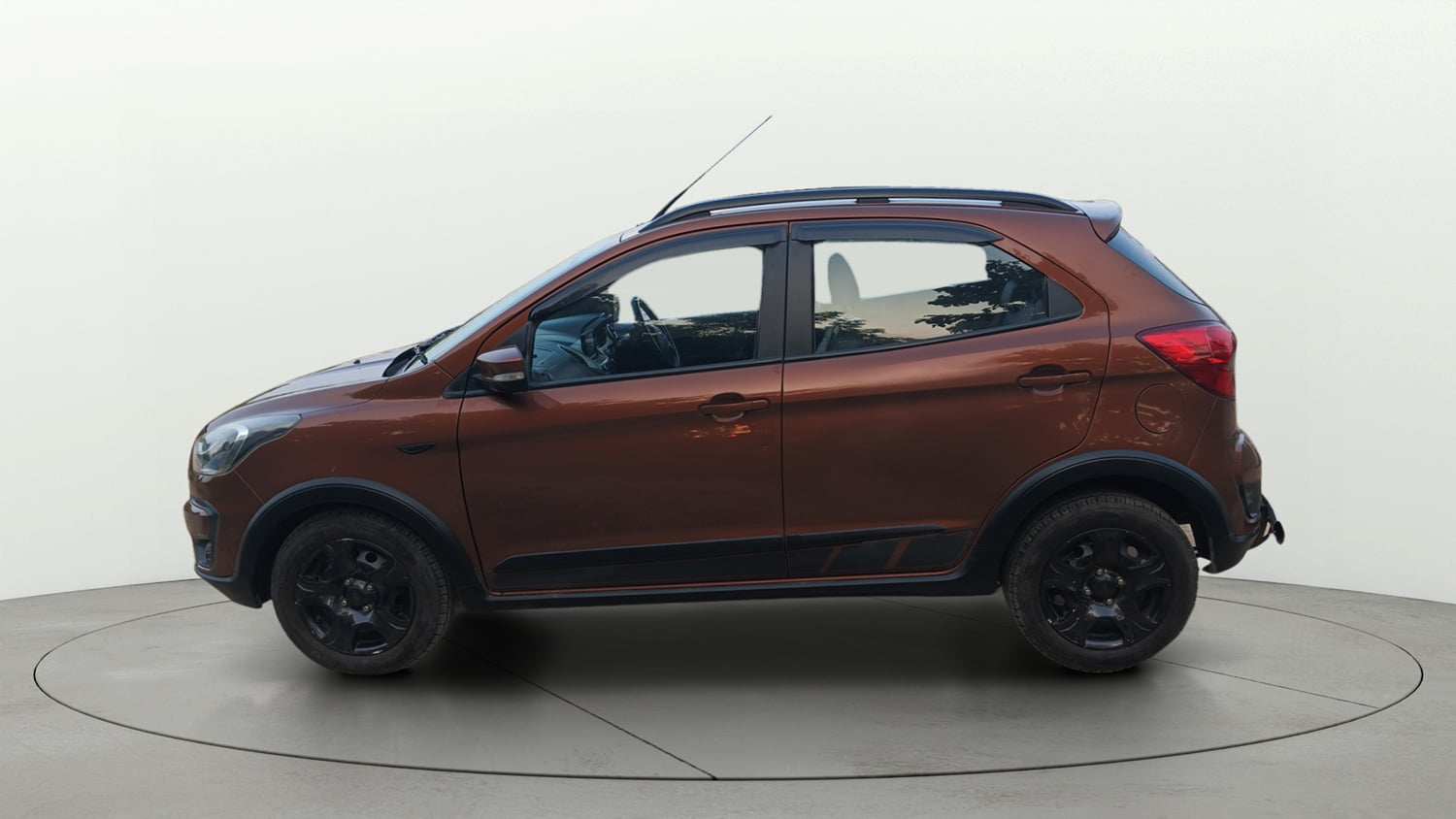 Used 2019 Ford Freestyle Trend Plus 1.2 Ti-VCT Petrol Manual exterior LEFT SIDE VIEW