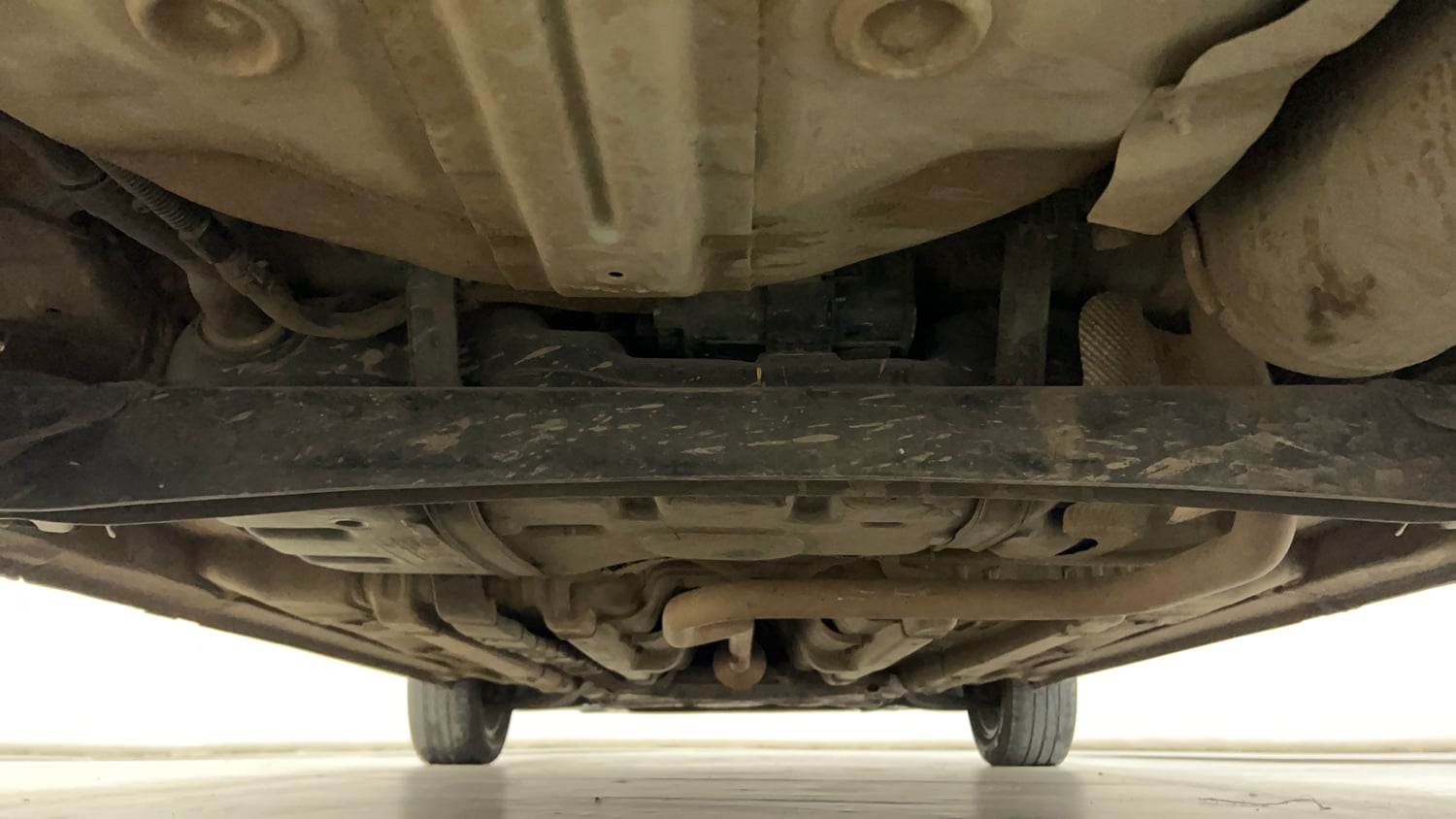 Used 2020 Hyundai Elite i20 Sportz Plus 1.2 Petrol Manual extra REAR UNDERBODY VIEW (TAKEN FROM REAR)