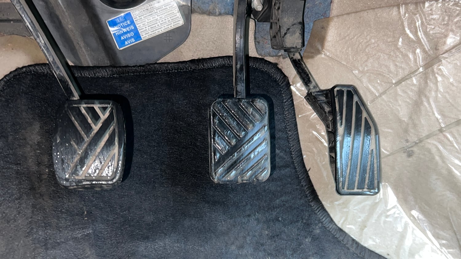 Used 2017 Maruti Suzuki Dzire VXi Petrol Manual interior PEDALS VIEW