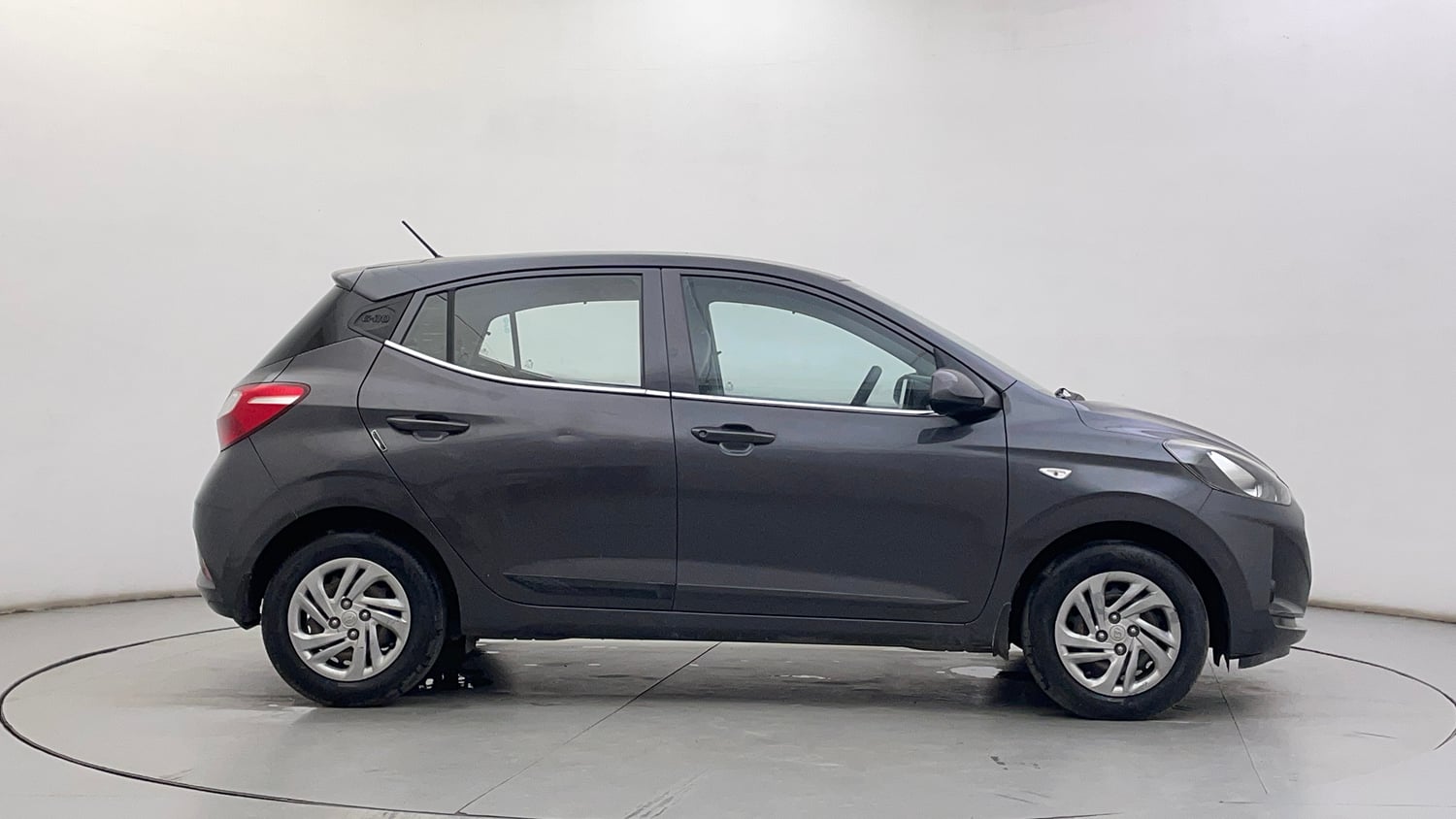 Used 2021 Hyundai Grand i10 Nios Magna 1.2 Kappa VTVT Petrol Manual exterior RIGHT SIDE VIEW