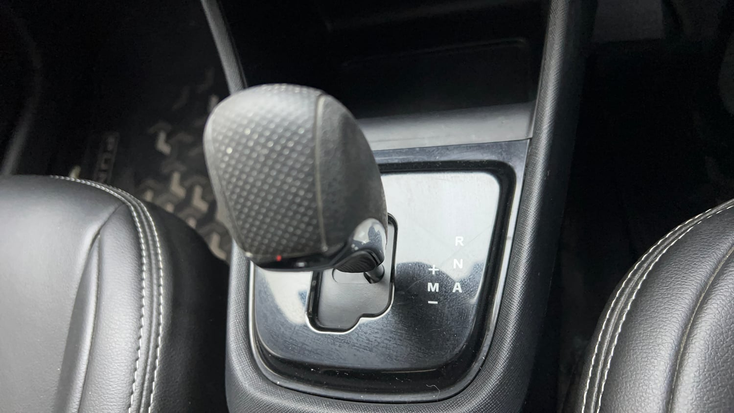Used 2024 Tata Punch Adventure AMT Petrol Automatic interior GEAR  KNOB VIEW