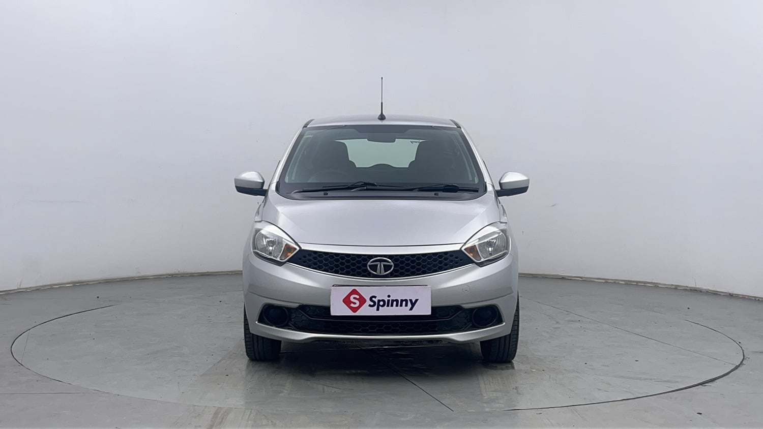Used 2018 Tata Tiago Revotron XT Petrol Manual exterior FRONT VIEW