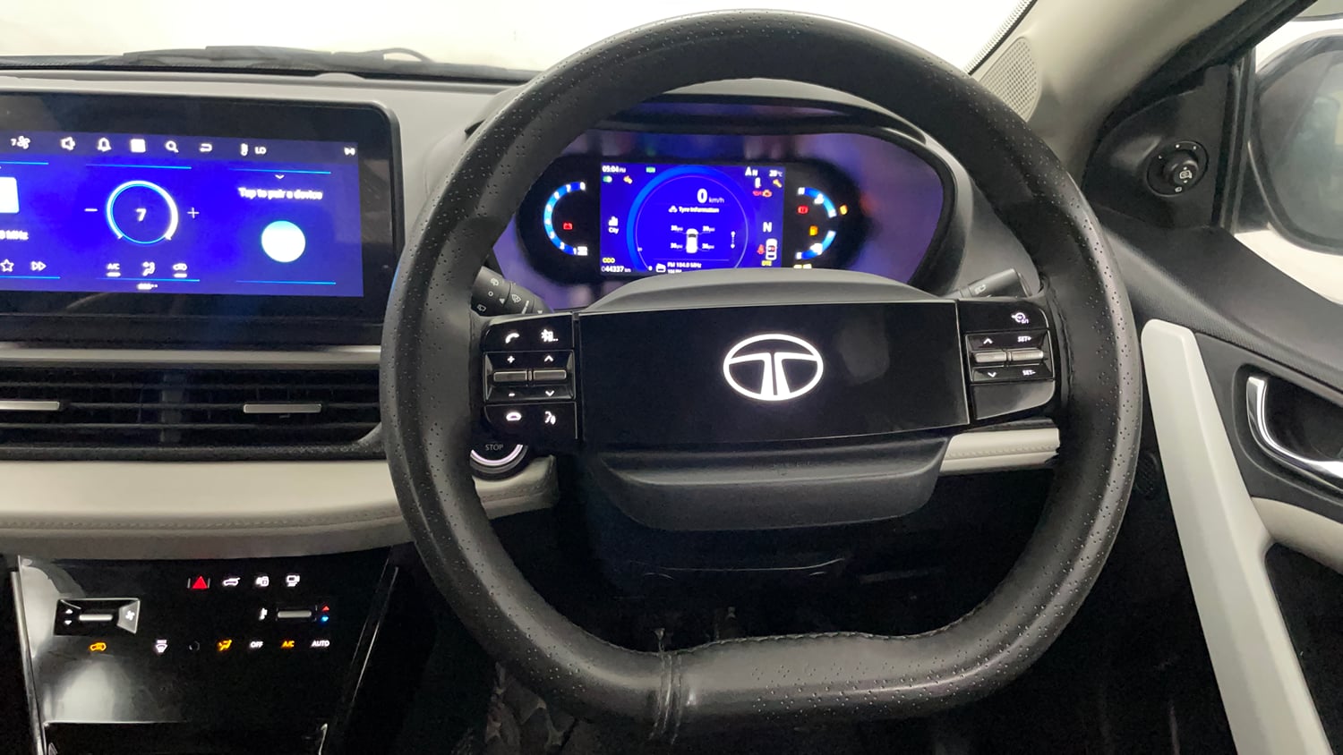 Used 2024 Tata Nexon Creative Plus S 1.5 Revotorq Diesel 6AMT Diesel Automatic interior STEERING VIEW