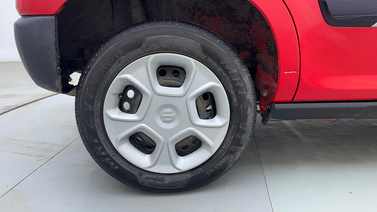 Used 2023 Maruti Suzuki S-Presso VXi S-CNG Cng Manual tyres RIGHT REAR TYRE RIM VIEW