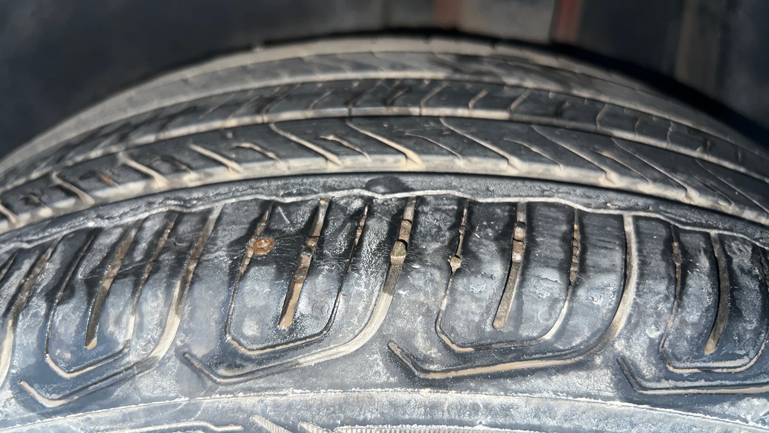 Used 2022 Skoda Kushaq Monte Carlo 1.5L TSI DSG Petrol Automatic tyres LEFT REAR TYRE TREAD VIEW