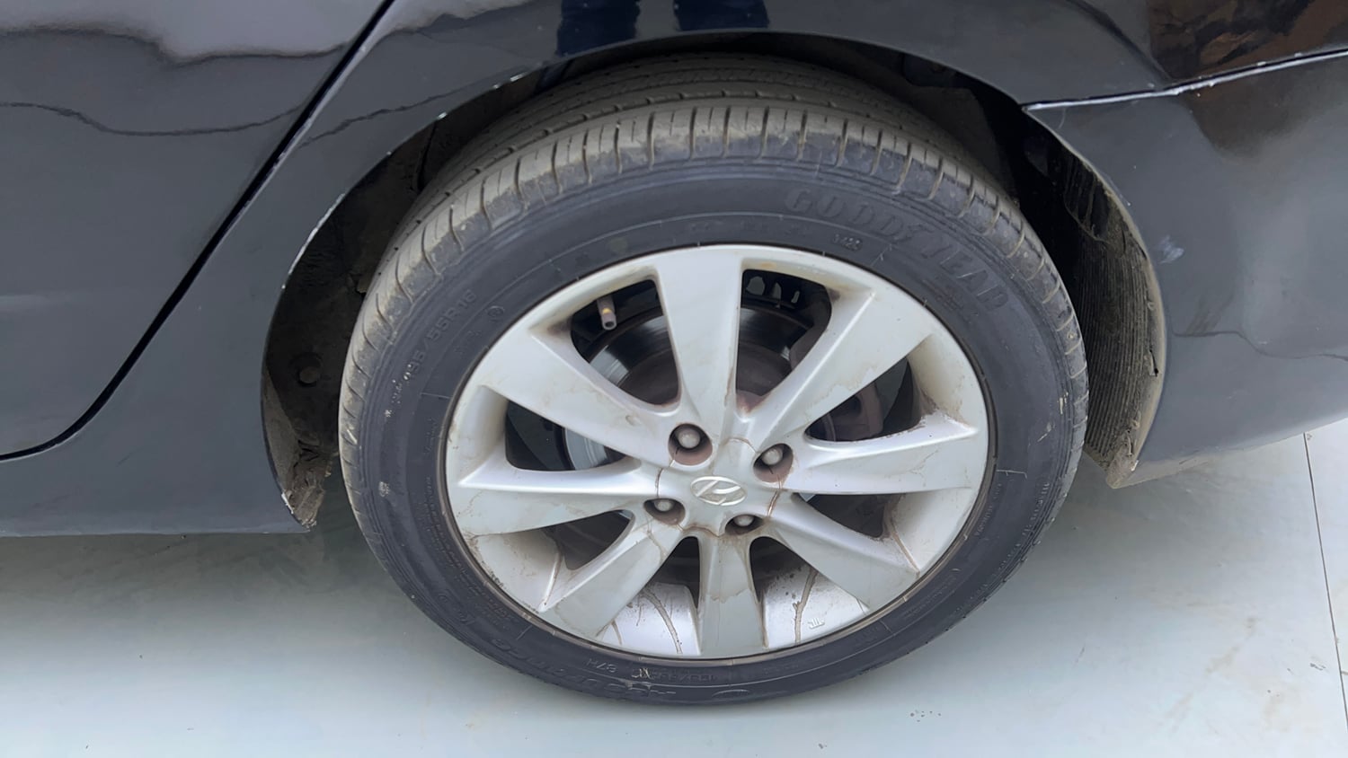 Used 2013 Hyundai Verna Fluidic 1.6 VTVT SX Petrol Manual tyres LEFT REAR TYRE RIM VIEW