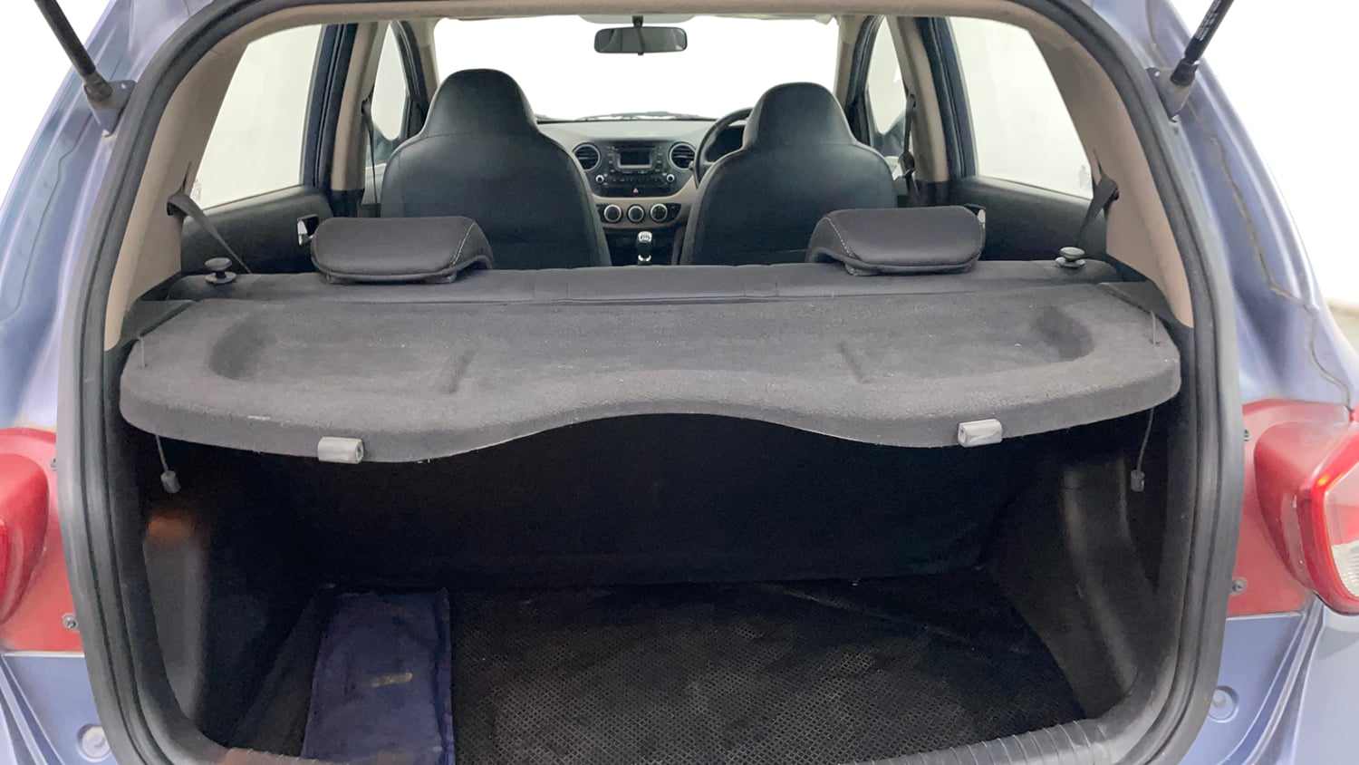 Used 2016 Hyundai Grand i10 Asta 1.2 Kappa VTVT Petrol Manual interior DICKY INSIDE VIEW