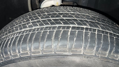Used 2025 Mahindra Scorpio N Z8 Petrol MT 7 STR Petrol Manual tyres RIGHT FRONT TYRE TREAD VIEW