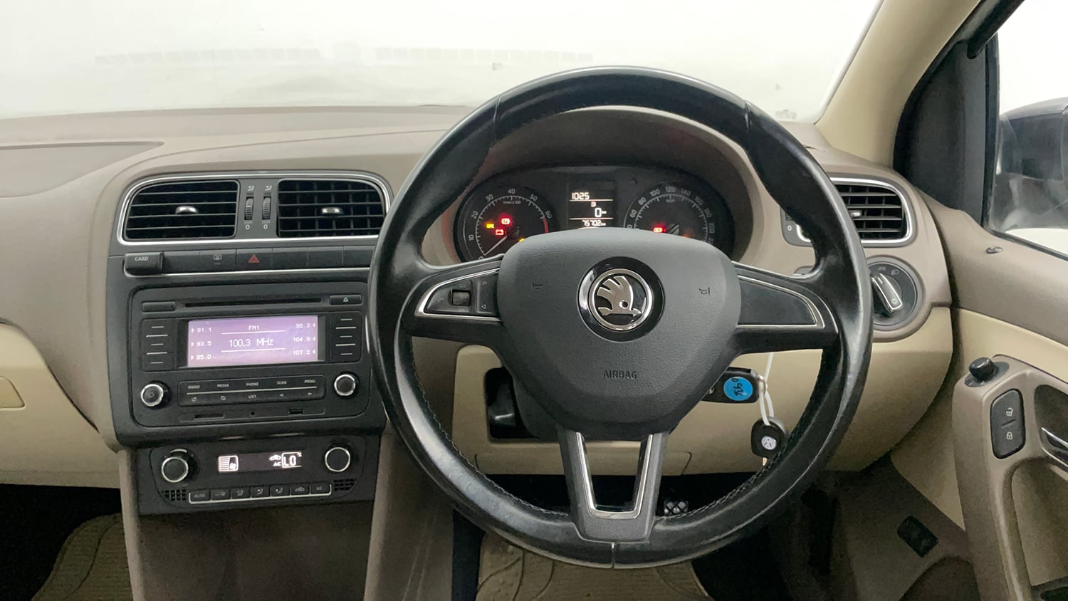 Used 2015 Skoda Rapid 1.6 MPI Elegance Petrol Manual interior STEERING VIEW