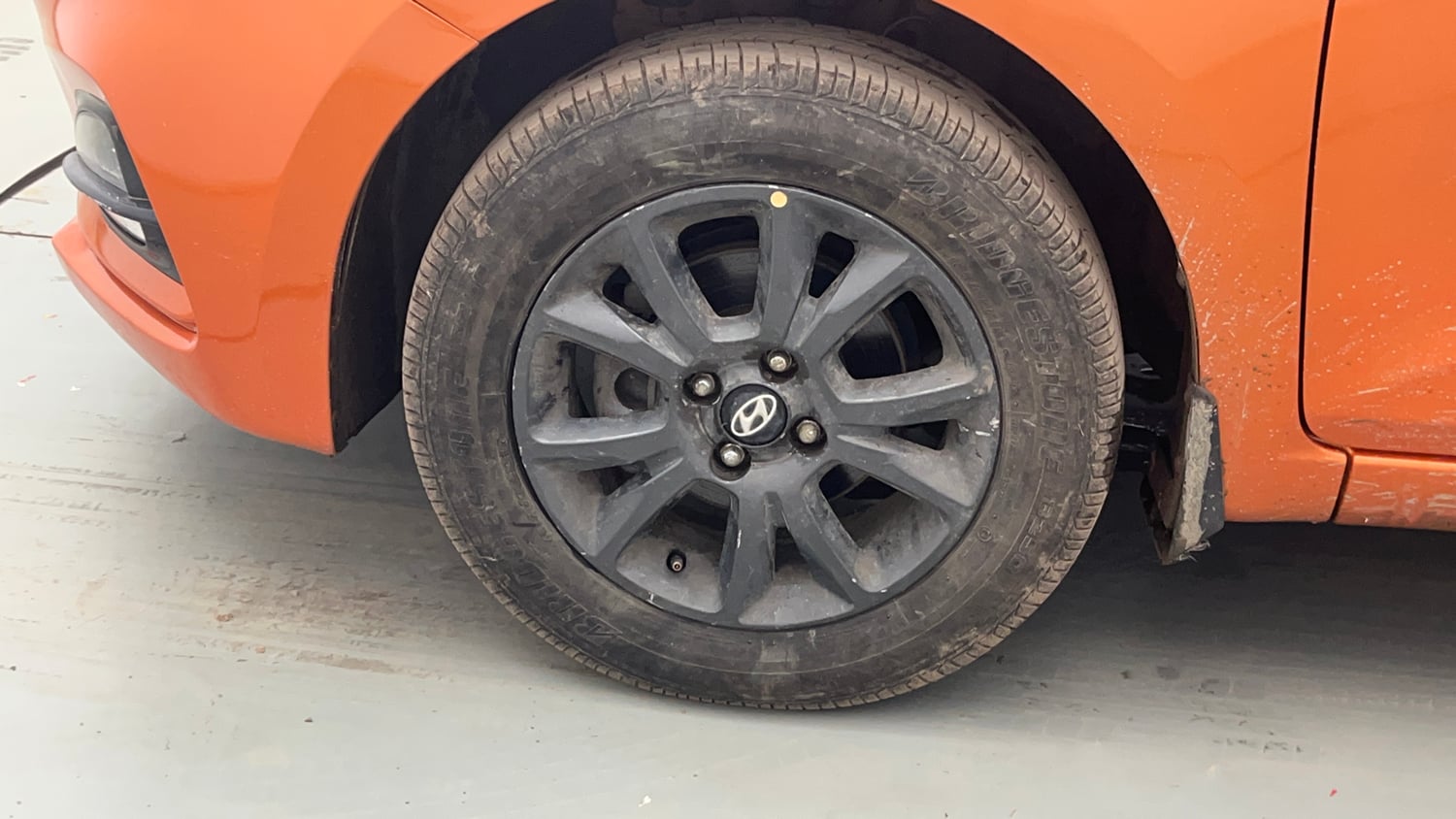 Used 2019 Hyundai Elite i20 Sportz Plus 1.2 Petrol Manual tyres LEFT FRONT TYRE RIM VIEW