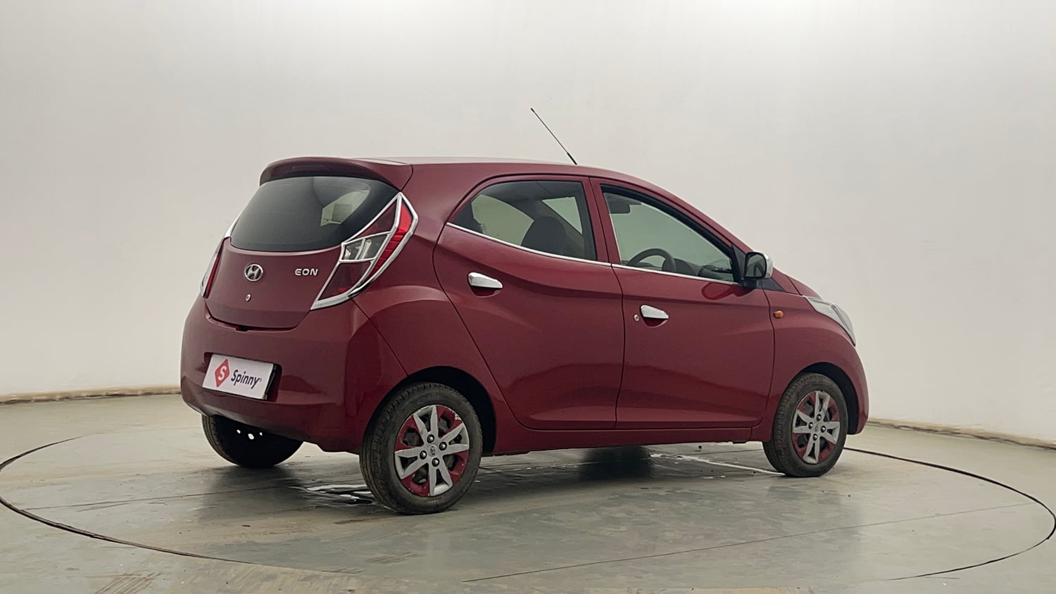 Used 2018 Hyundai Eon Magna + Petrol Manual exterior RIGHT REAR CORNER VIEW