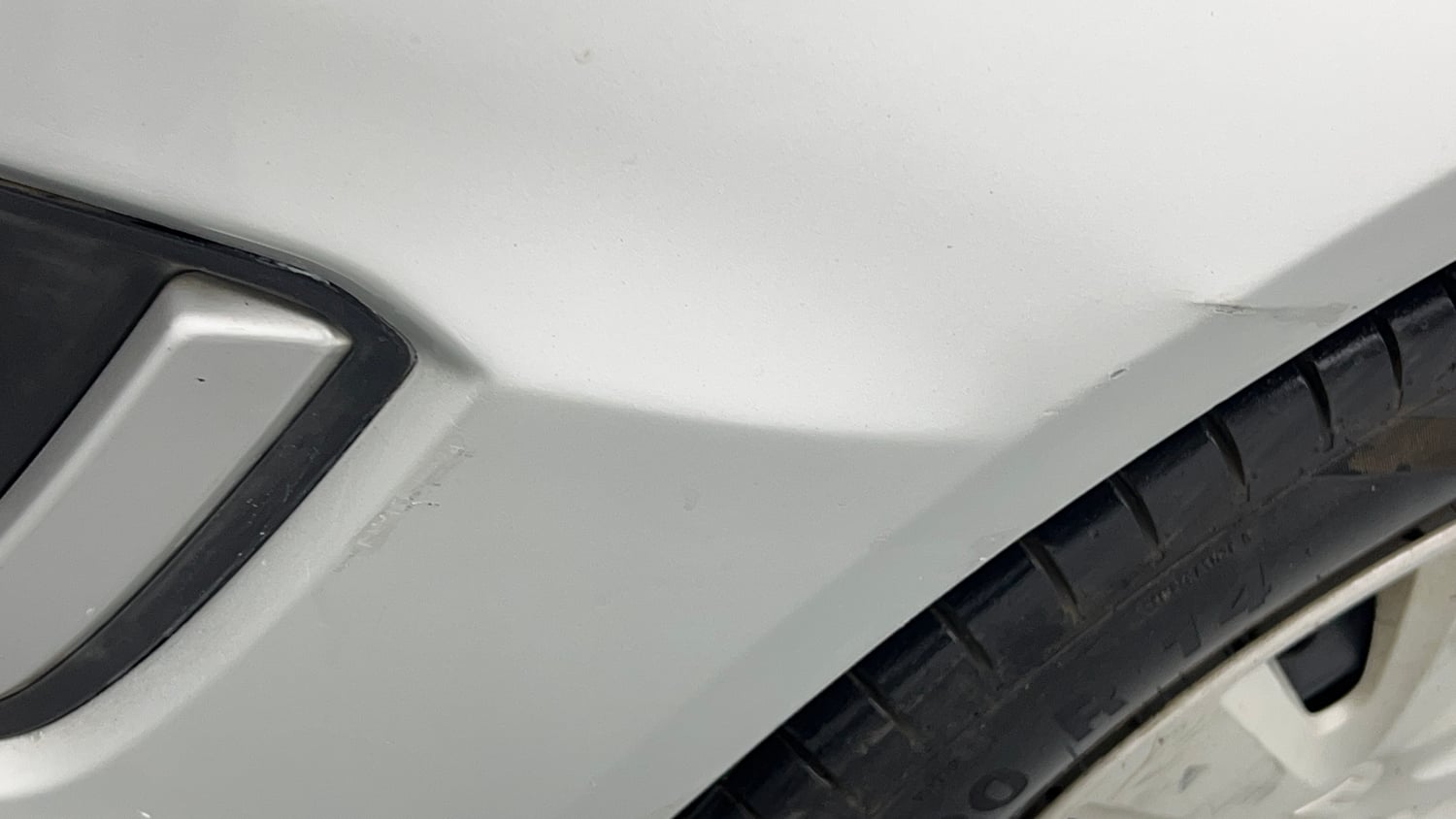 Used 2015 Maruti Suzuki Swift VXi Petrol Manual dents MINOR SCRATCH